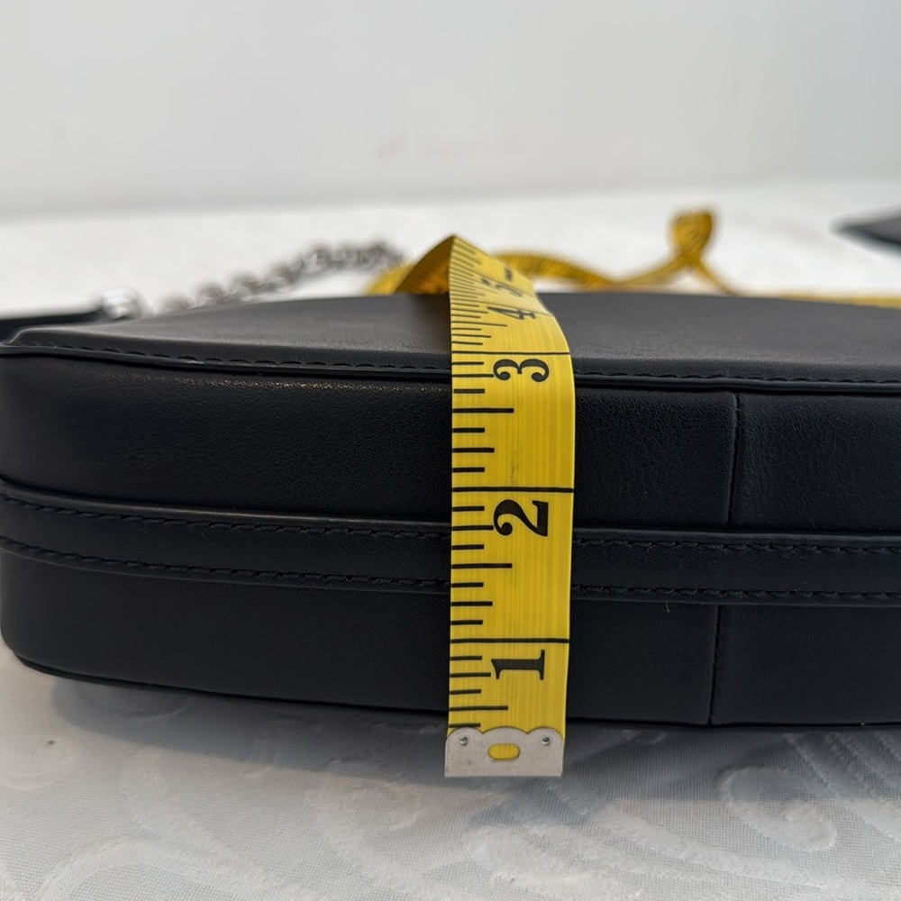 Marc Jacobs Shoulder Bag - Picture 11 of 15